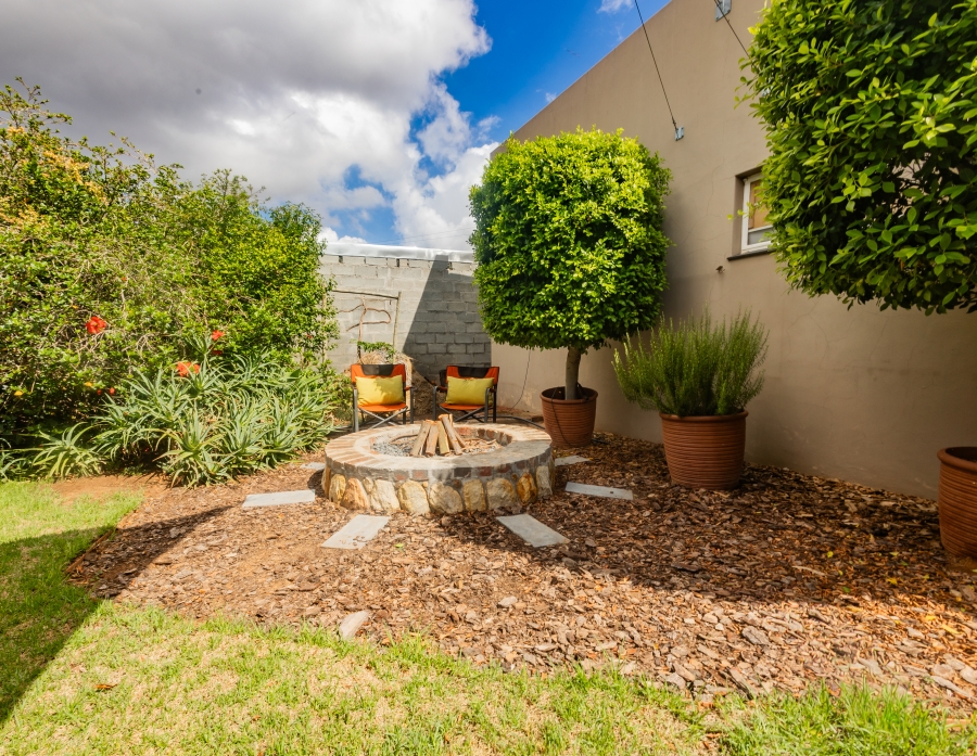 4 Bedroom Property for Sale in Panorama Western Cape